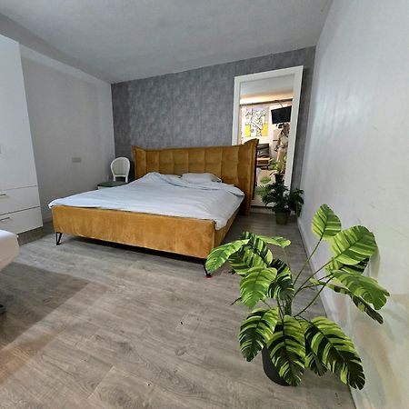 Emile Zola Villa Rishon LeZion Eksteriør bilde